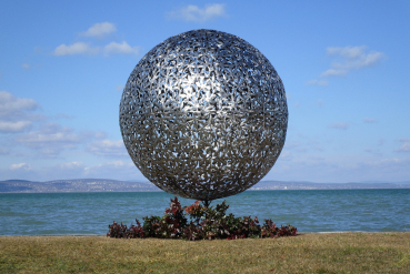 Stainless steel ball garden artwork
